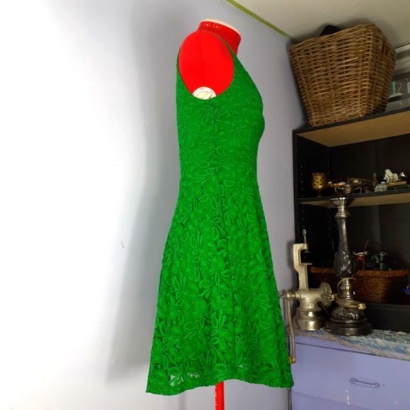 💥3/$25💥Green Stretch Lace A-Line Dress -XS - Picture 3 of 6